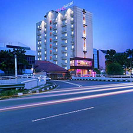 Favehotel Tanah Abang - Cideng Jakarta Exterior foto